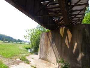 Almebrücke zwischen Ahden und Brenken